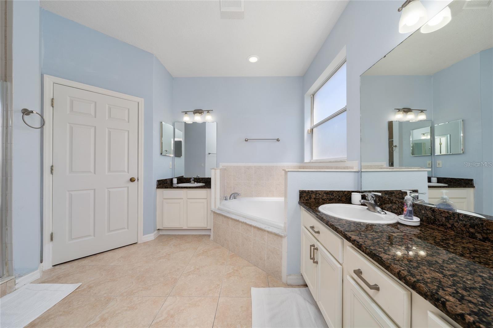 CRYSTAL COVE RESORT - Residential