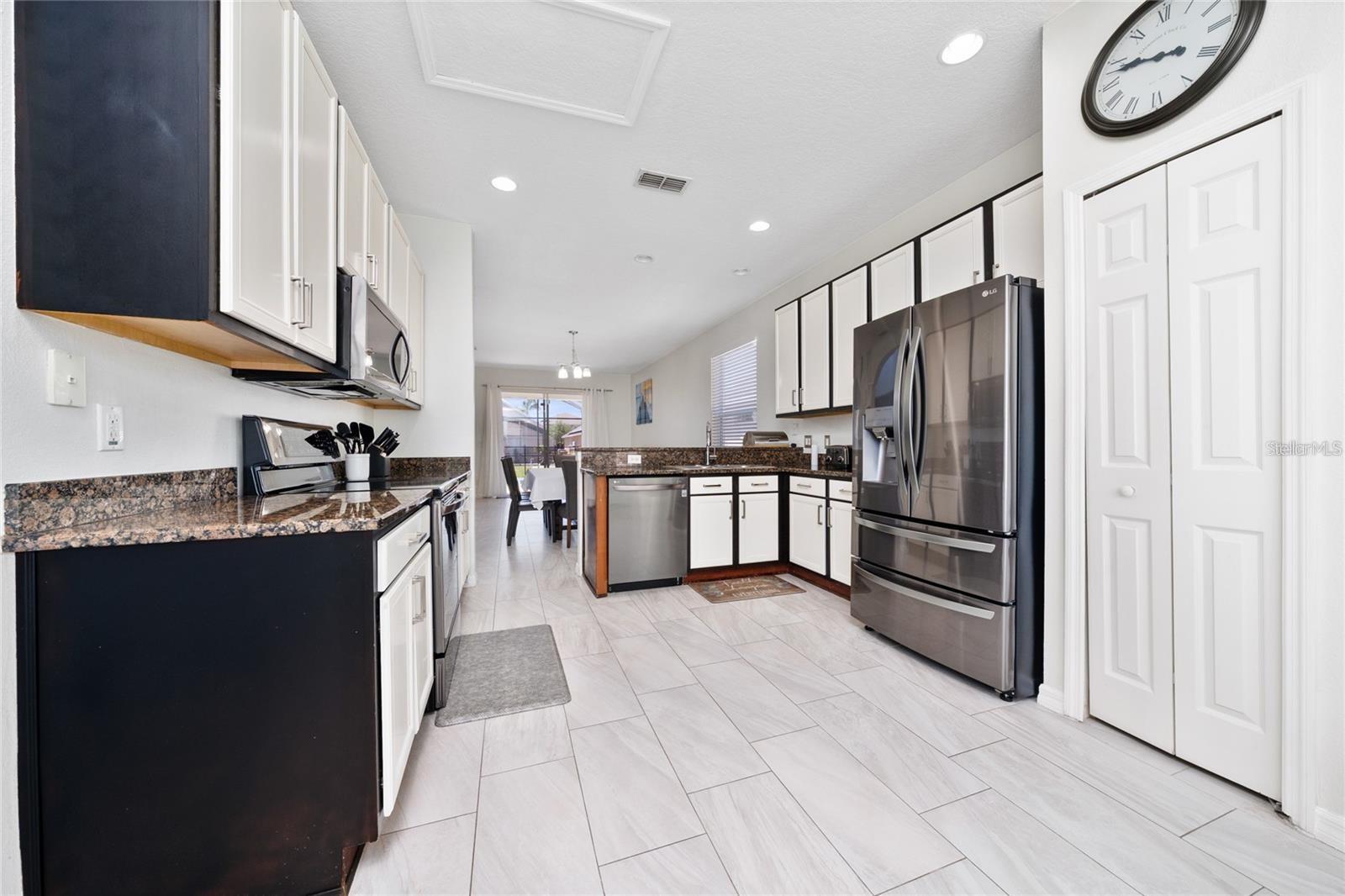 CRYSTAL COVE RESORT - Residential