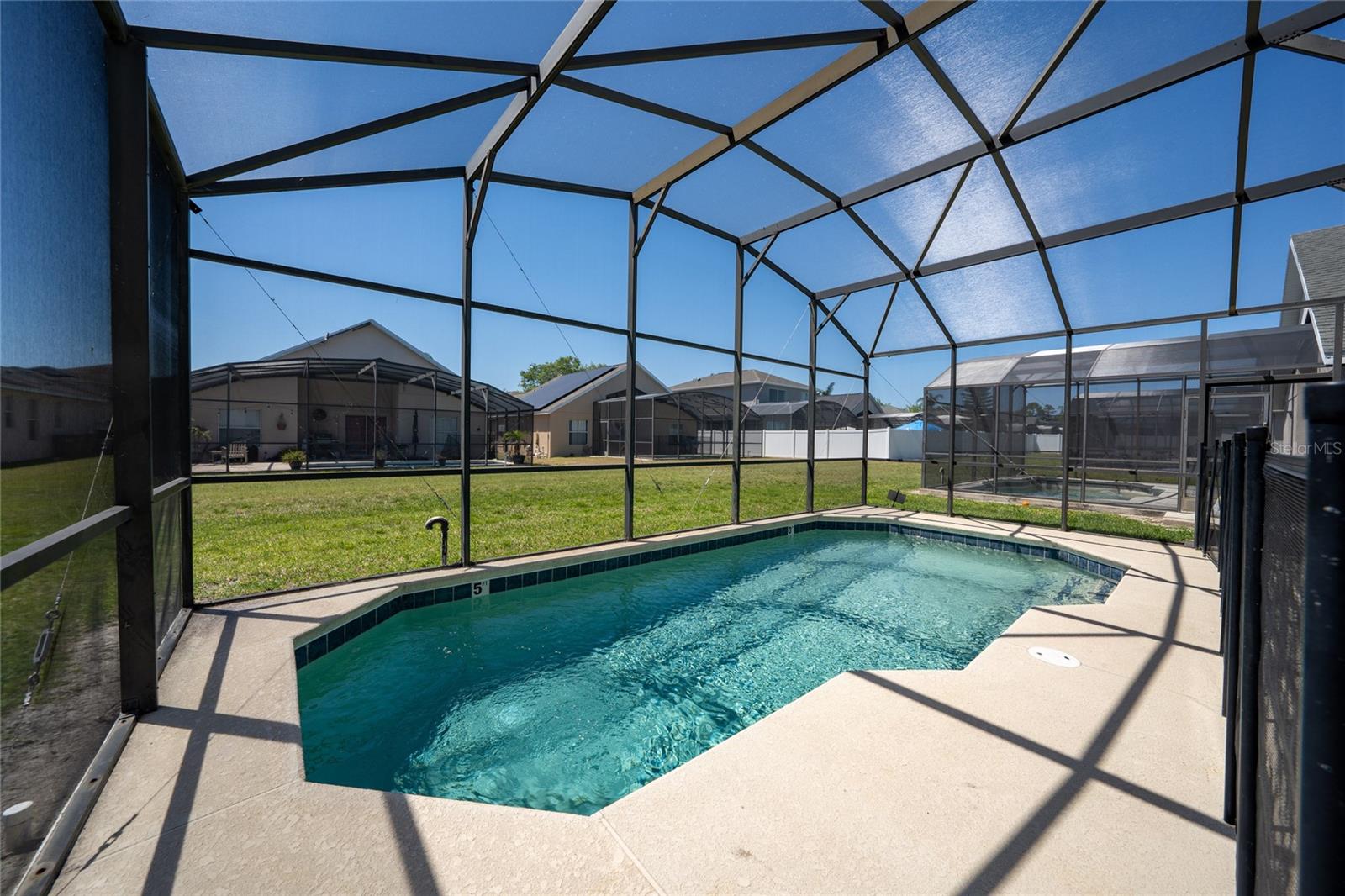 CRYSTAL COVE RESORT - Residential