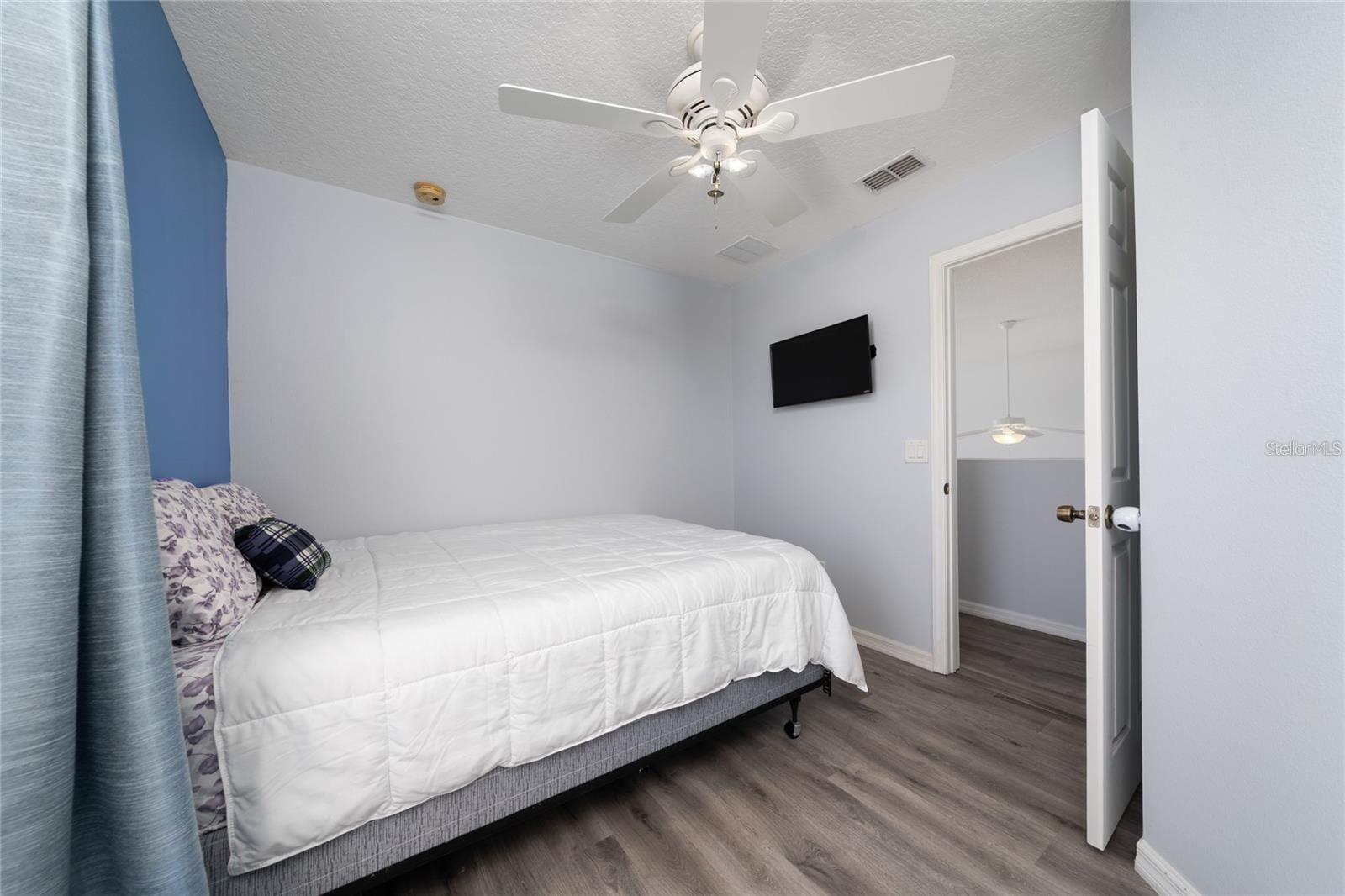 CRYSTAL COVE RESORT - Residential