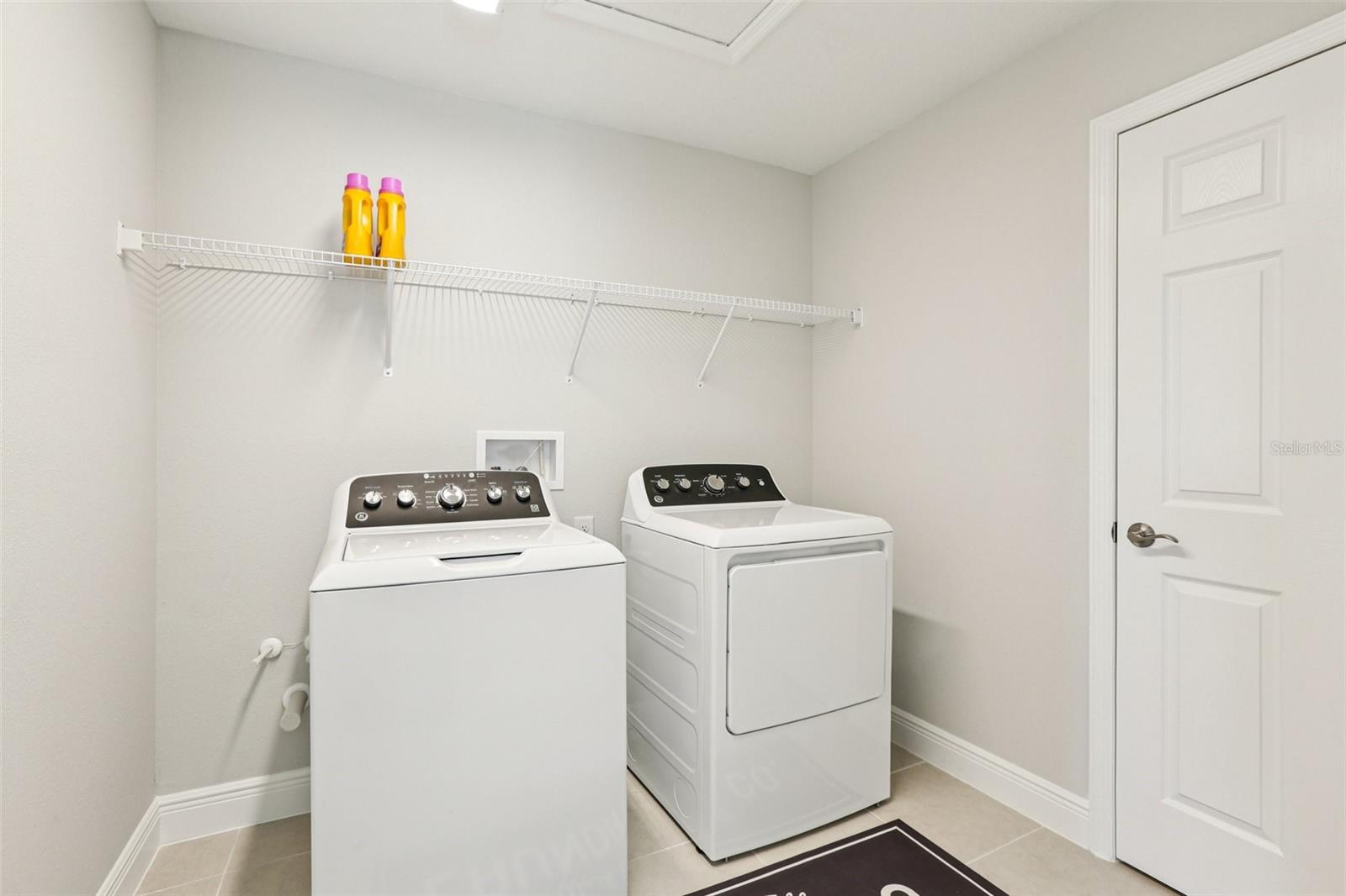 HINTON HAWKSTONE PH 1A2 - Residential