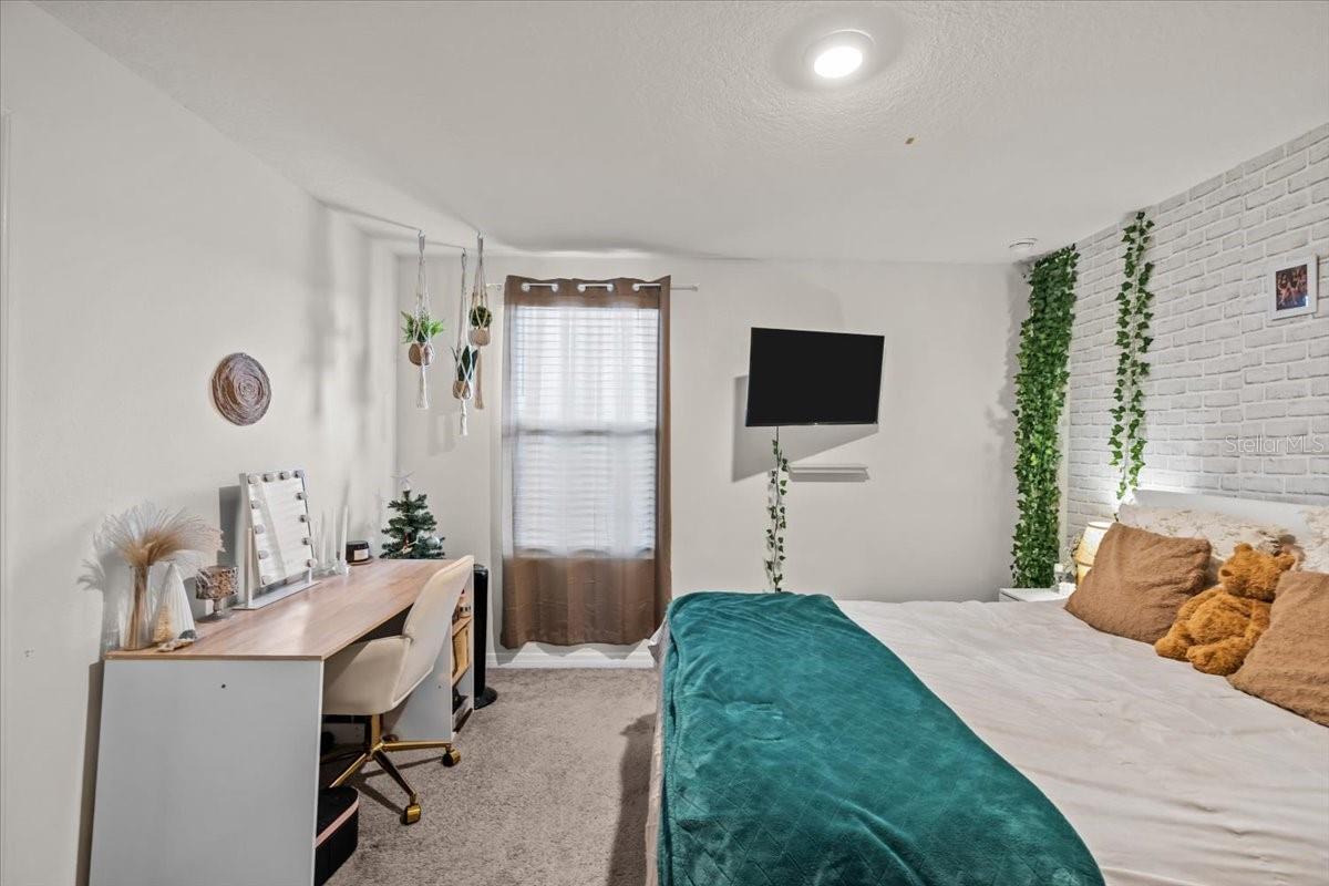 RIDGEWOOD - Residential