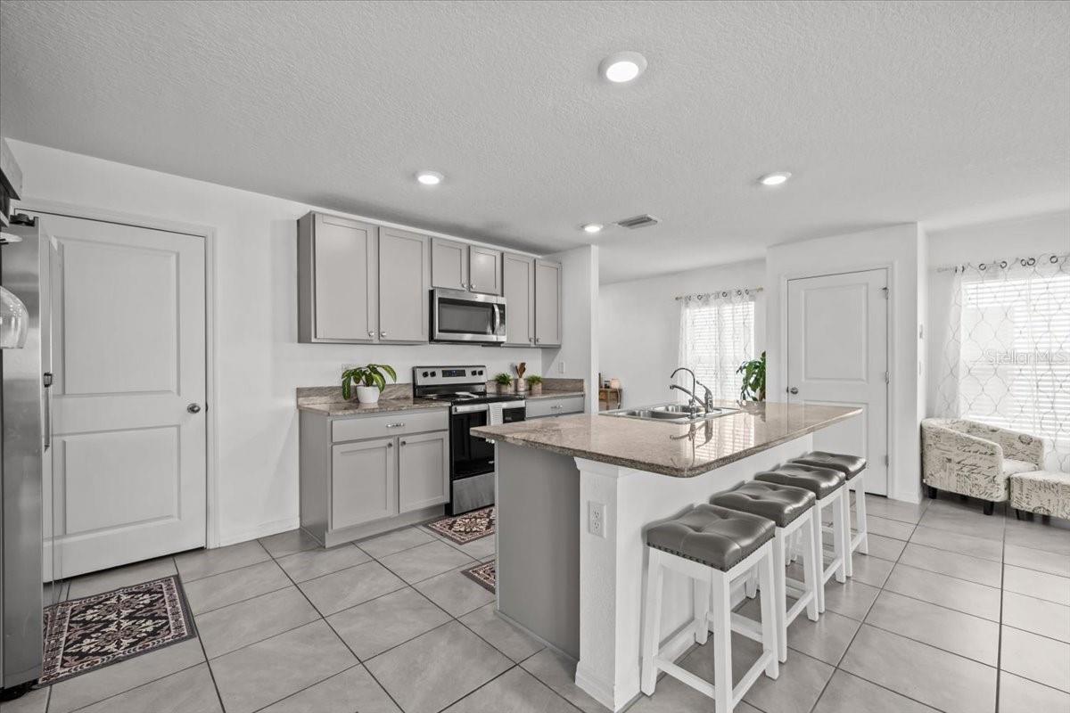 RIDGEWOOD - Residential