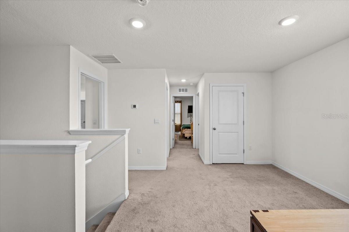 RIDGEWOOD - Residential