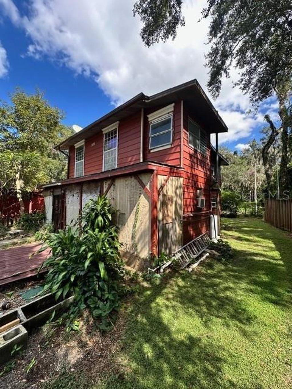 Photo of 334 Eighth Street NE, Winter Haven, FL 33881 (MLS # P4937144)