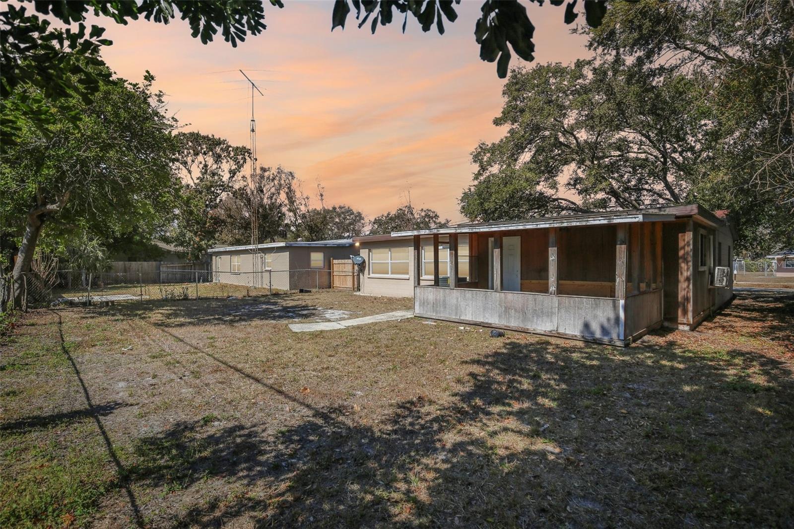 FAIRLAWN PARK UNITS 4 & 5 - Residential