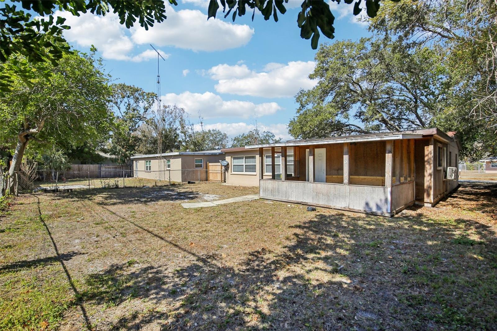 FAIRLAWN PARK UNITS 4 & 5 - Residential