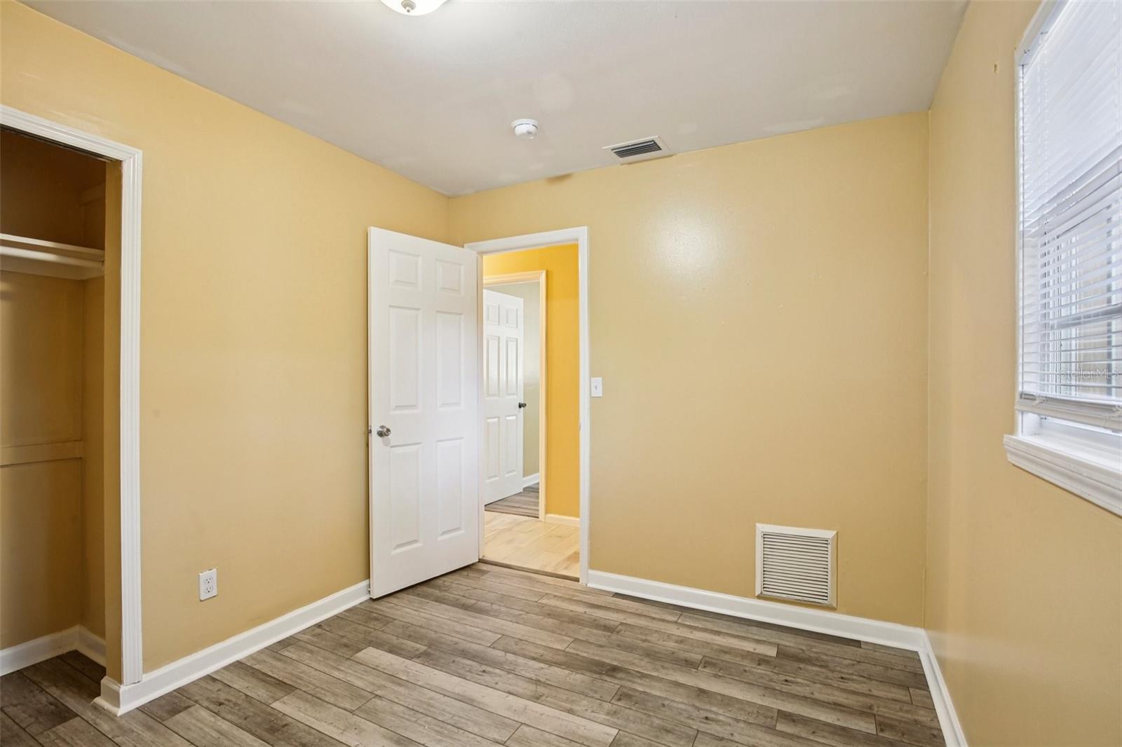 FAIRLAWN PARK UNITS 4 & 5 - Residential