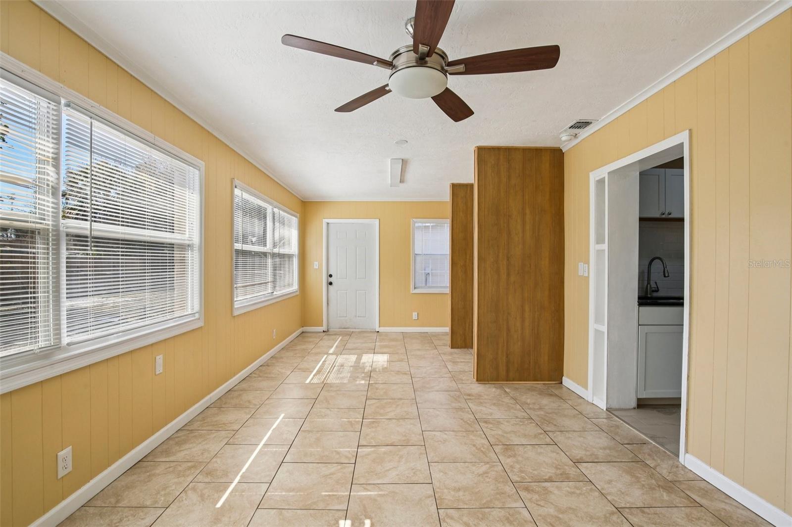 FAIRLAWN PARK UNITS 4 & 5 - Residential