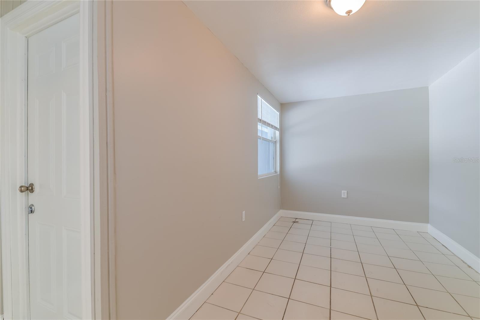 KENSINGTON PARK - Residential Lease