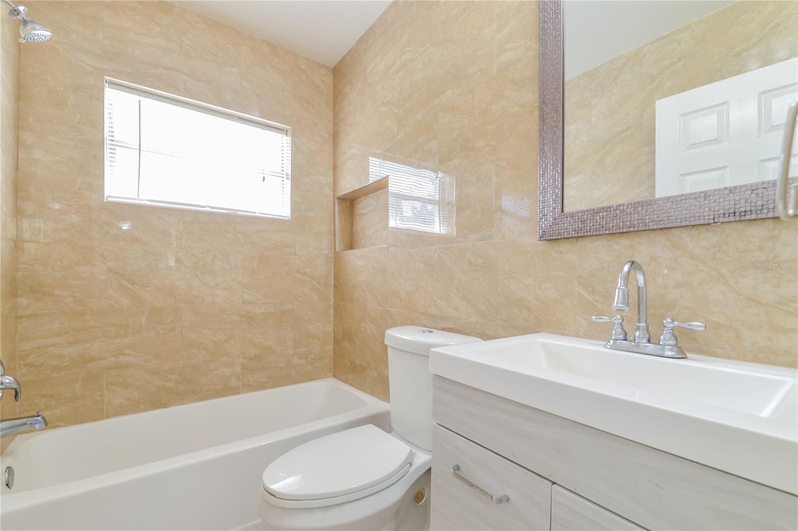 KENSINGTON PARK - Residential Lease