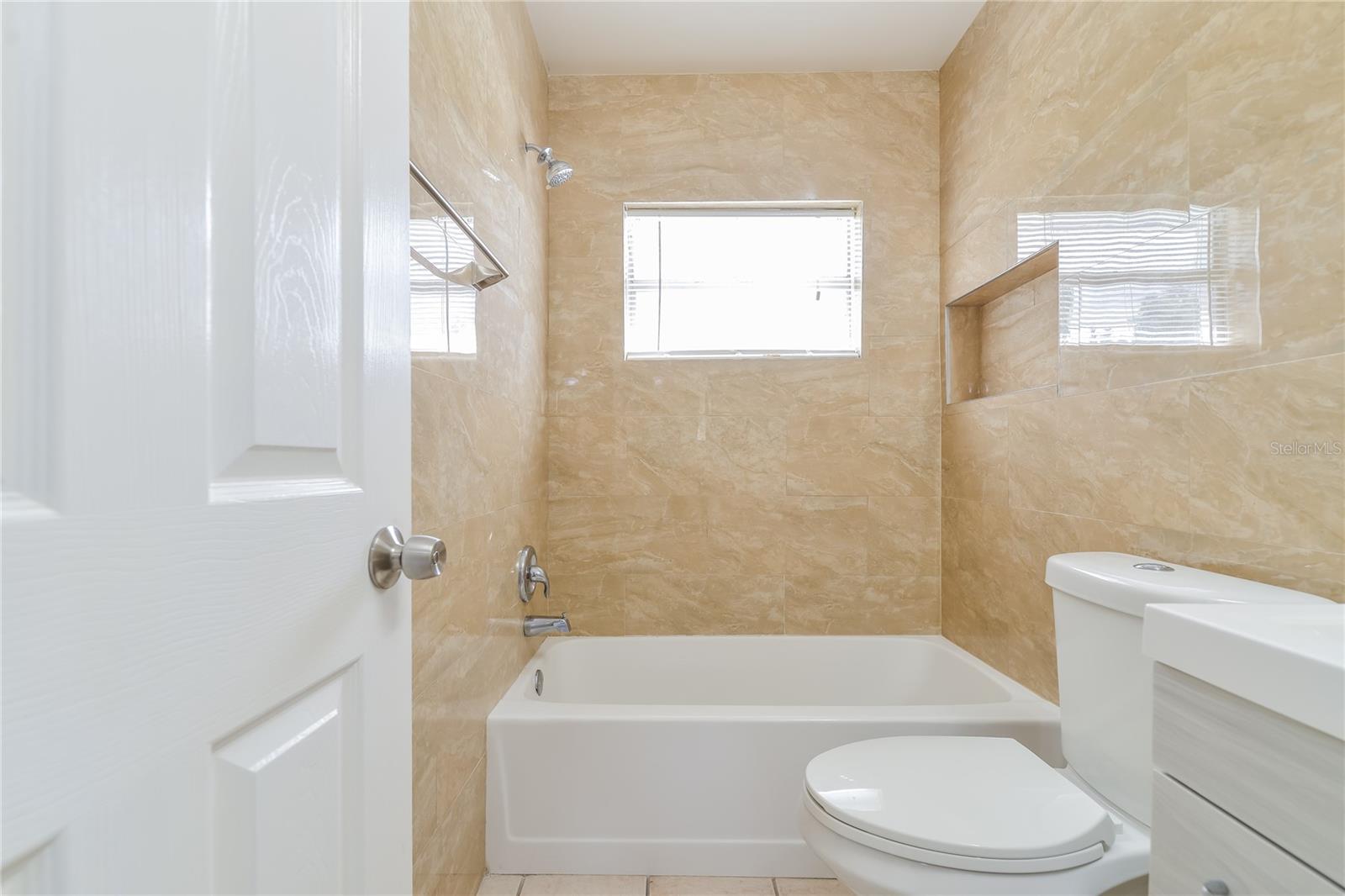 KENSINGTON PARK - Residential Lease