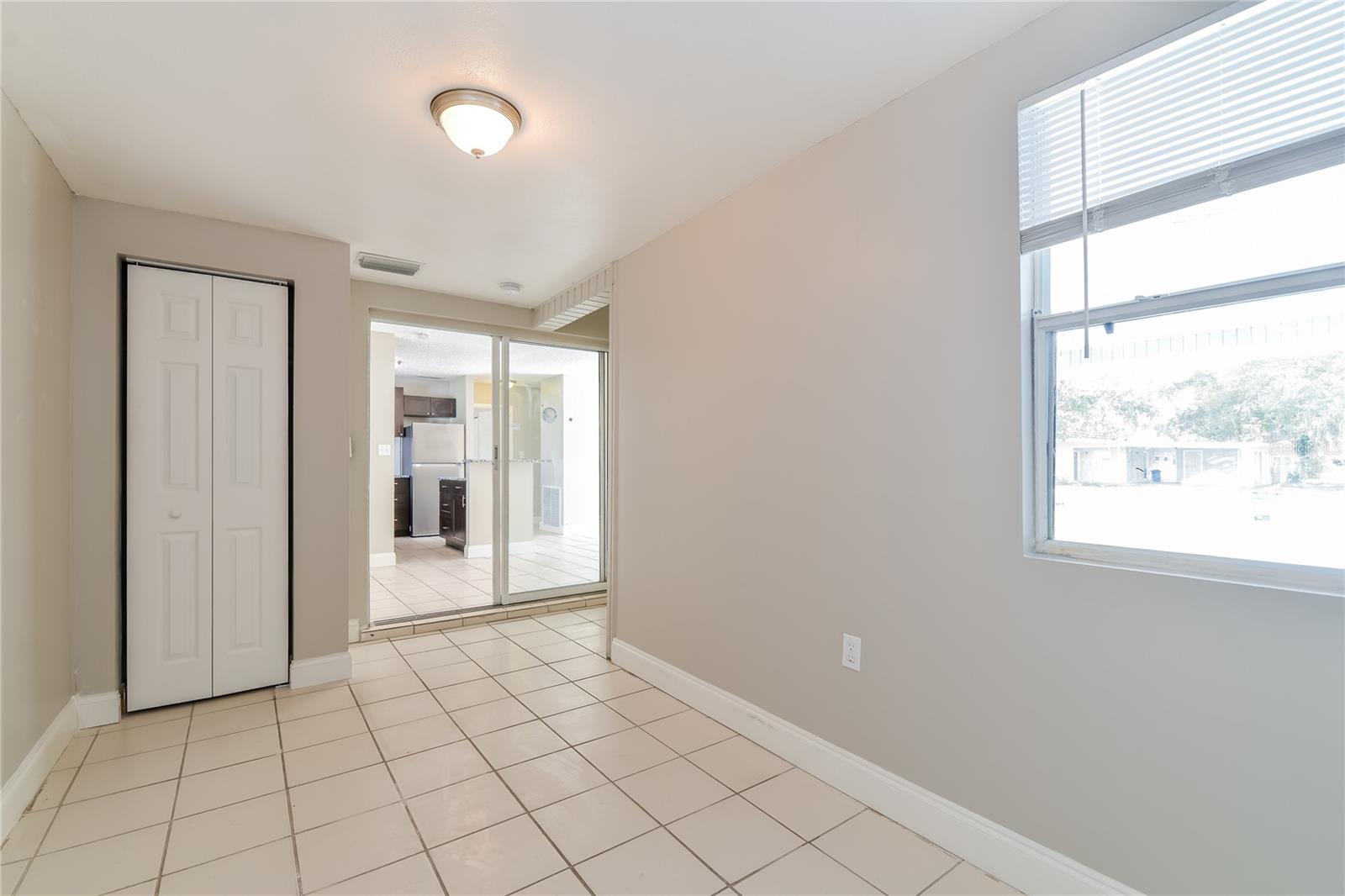 KENSINGTON PARK - Residential Lease