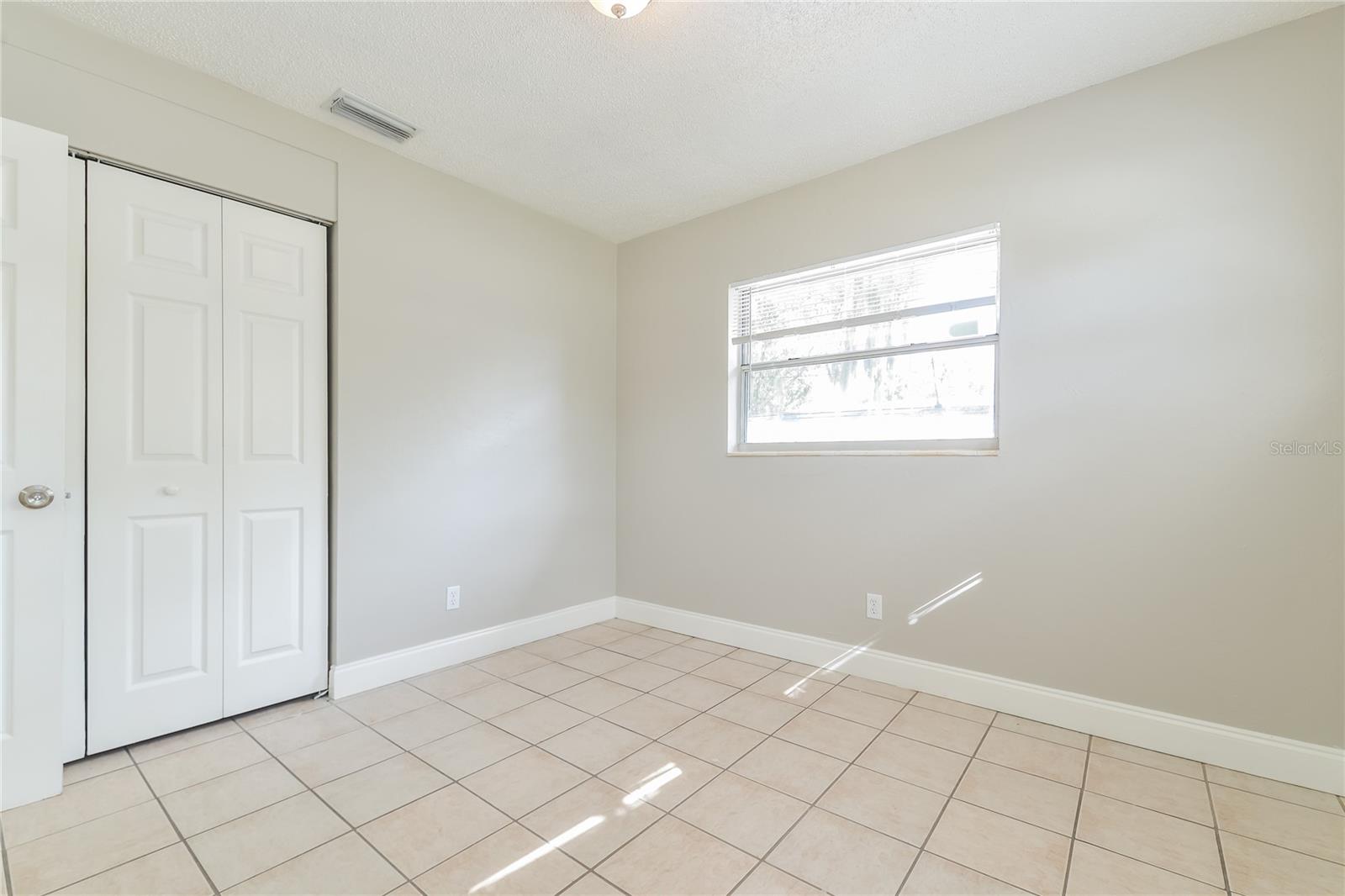 KENSINGTON PARK - Residential Lease