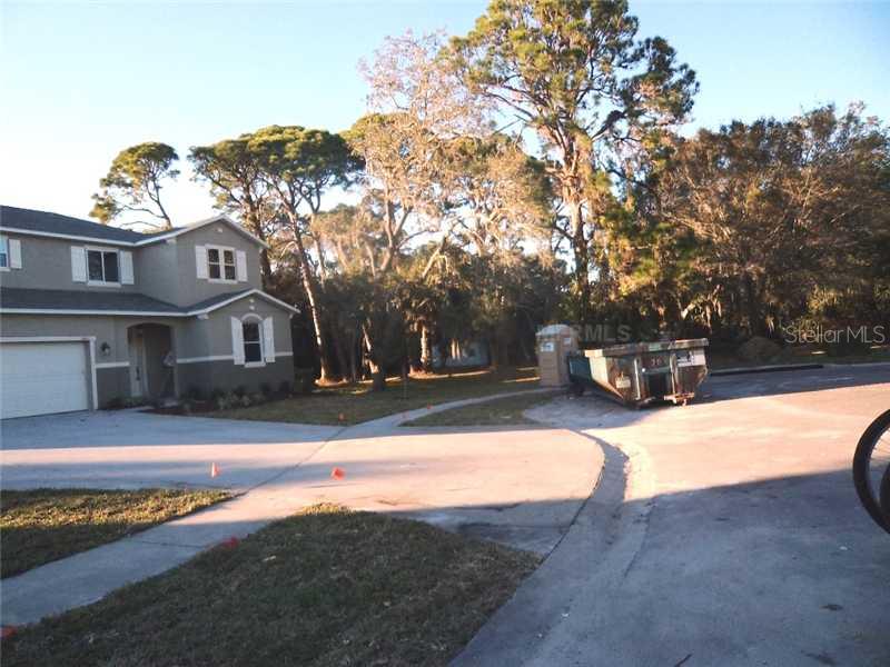 CANTON OAKS SUB - Land