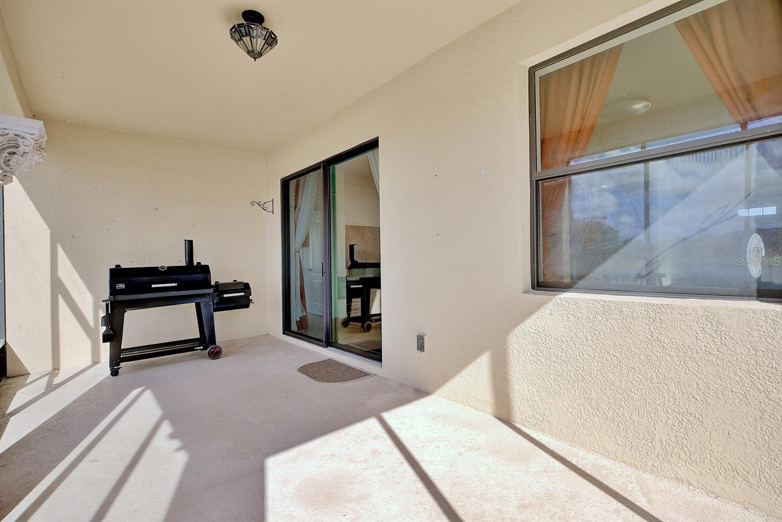 SHINGLE CRK RESERVE/OAKS PH V - Residential