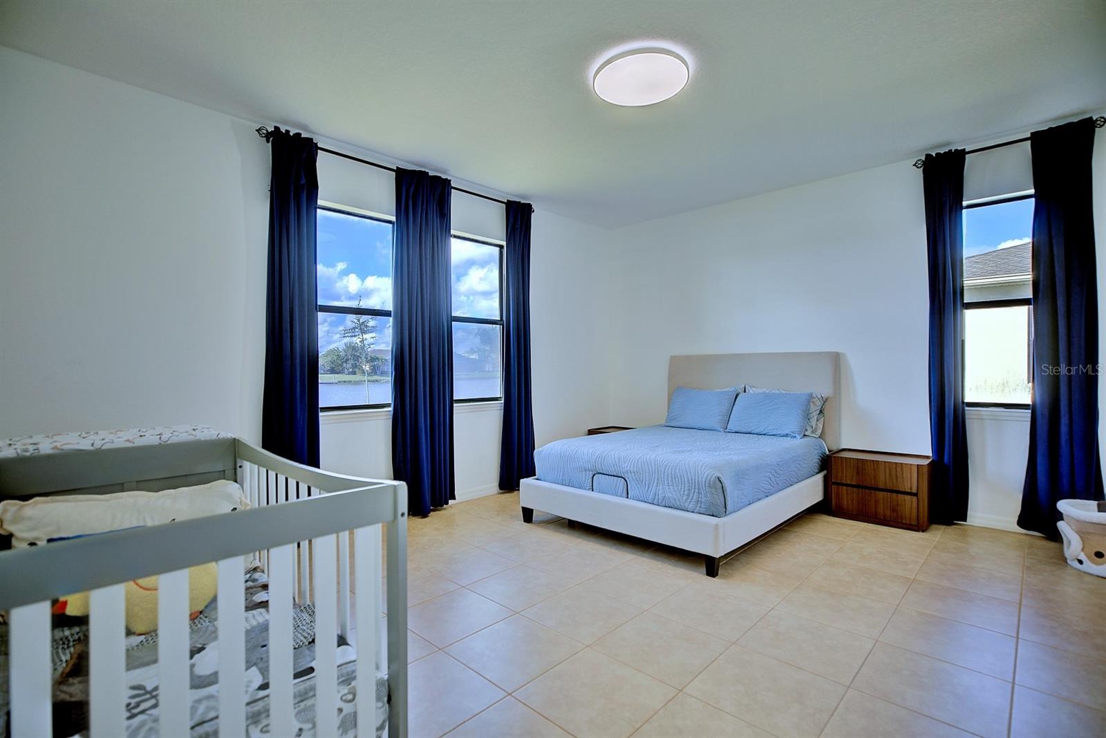 SHINGLE CRK RESERVE/OAKS PH V - Residential