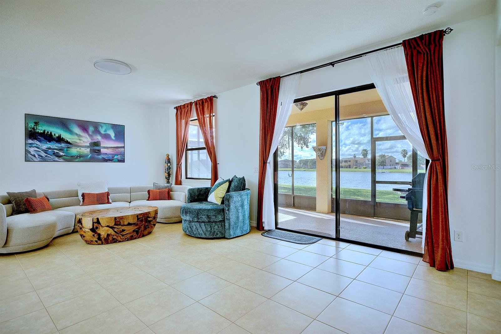 SHINGLE CRK RESERVE/OAKS PH V - Residential