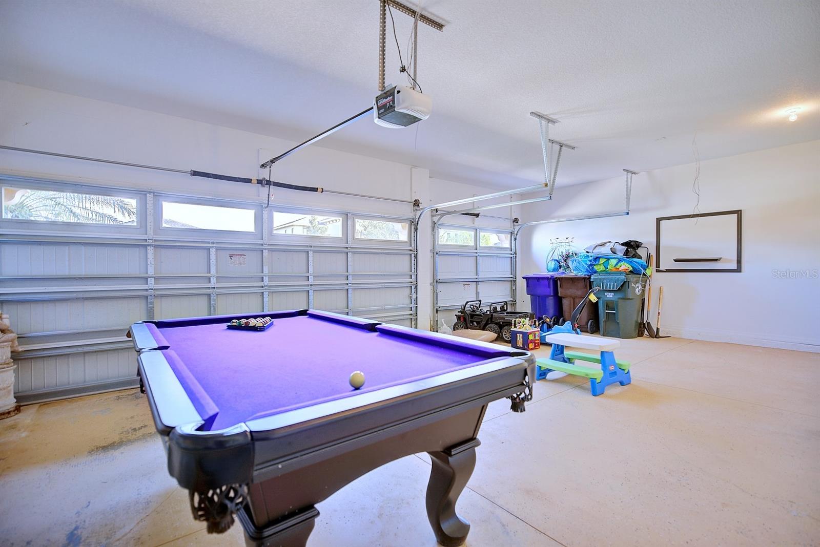 SHINGLE CRK RESERVE/OAKS PH V - Residential