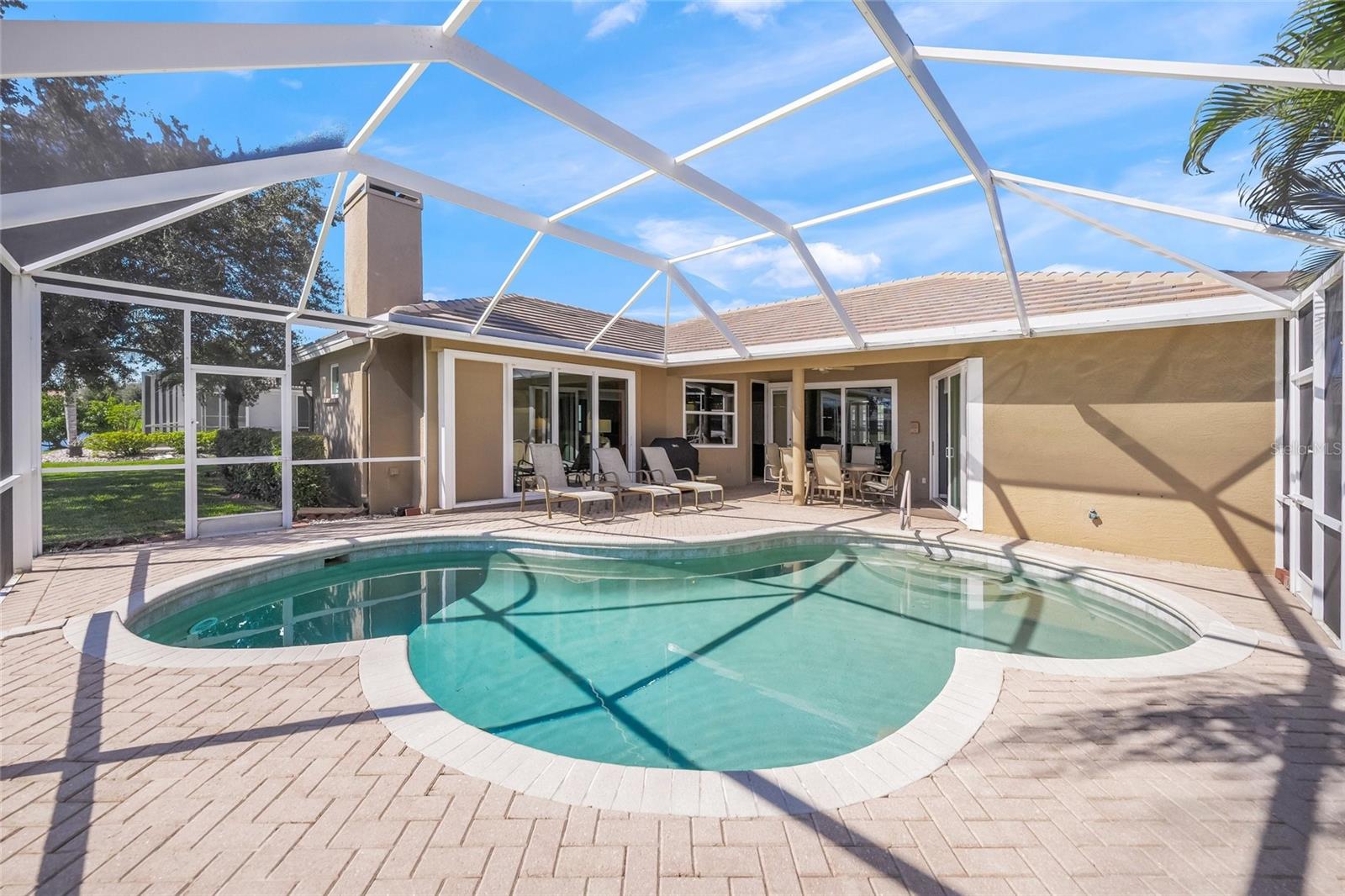 BARTON FARMS, LAUREL LAKES - Residential