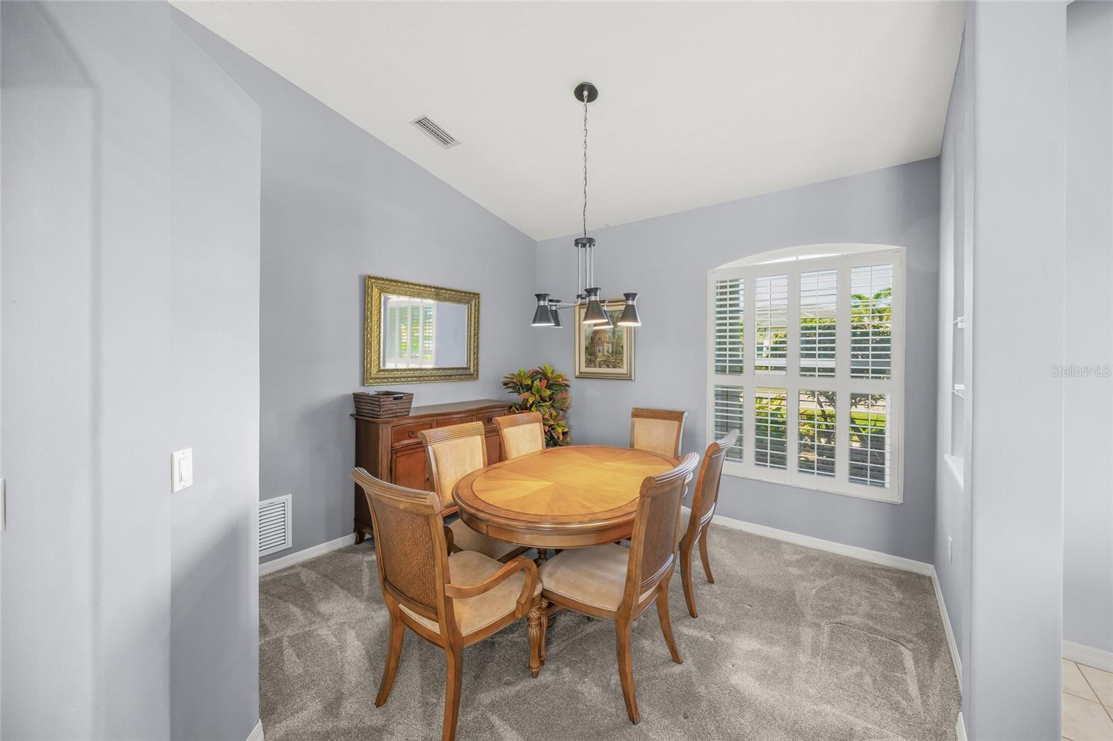 BARTON FARMS, LAUREL LAKES - Residential