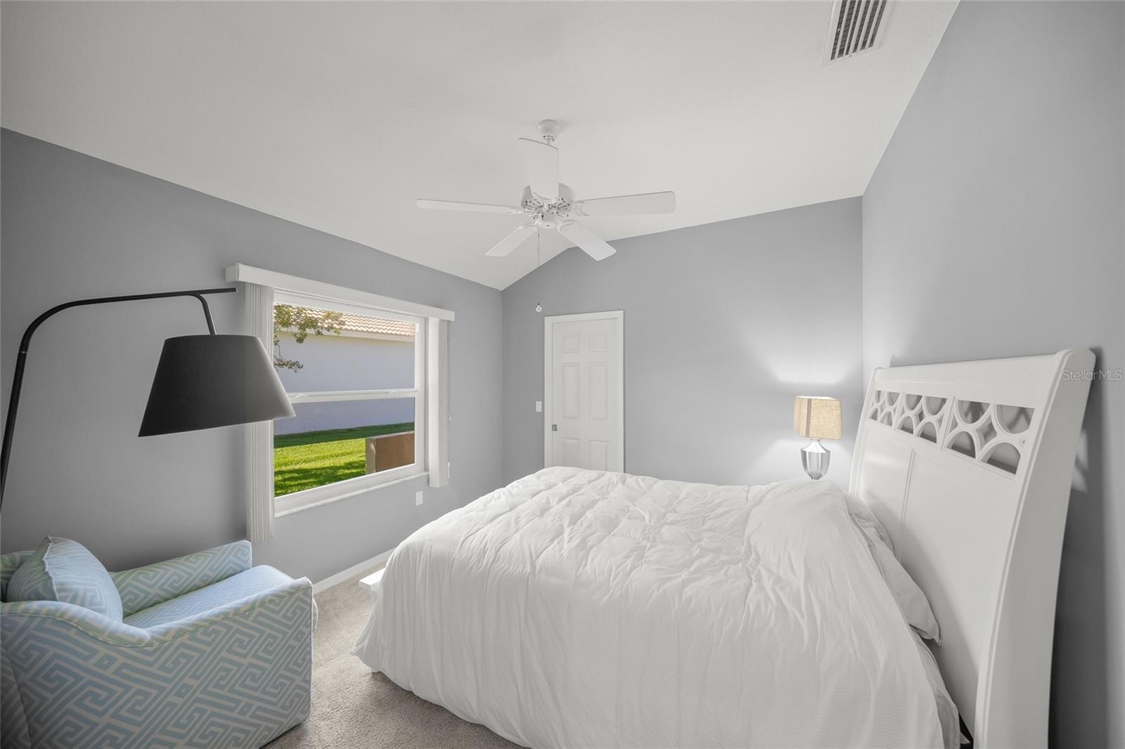 BARTON FARMS, LAUREL LAKES - Residential