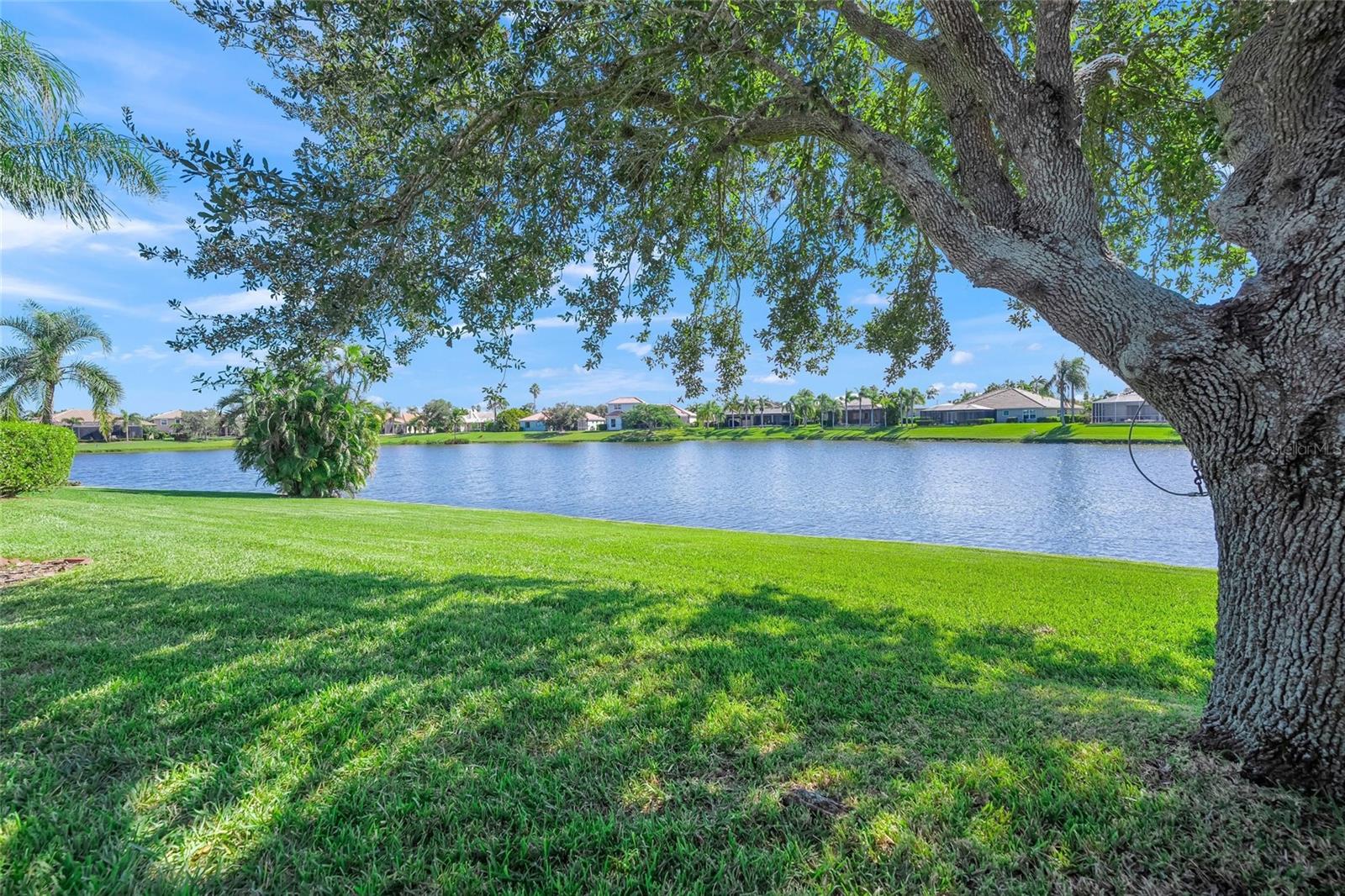 BARTON FARMS, LAUREL LAKES - Residential