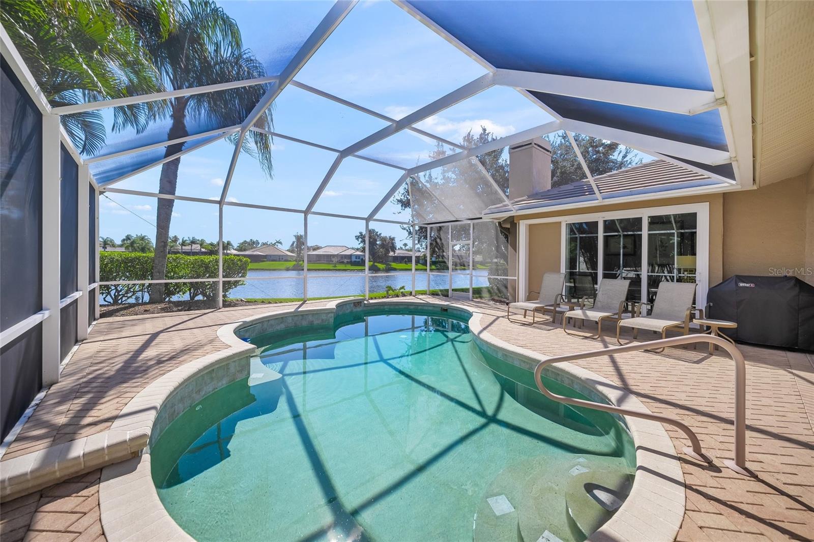 BARTON FARMS, LAUREL LAKES - Residential