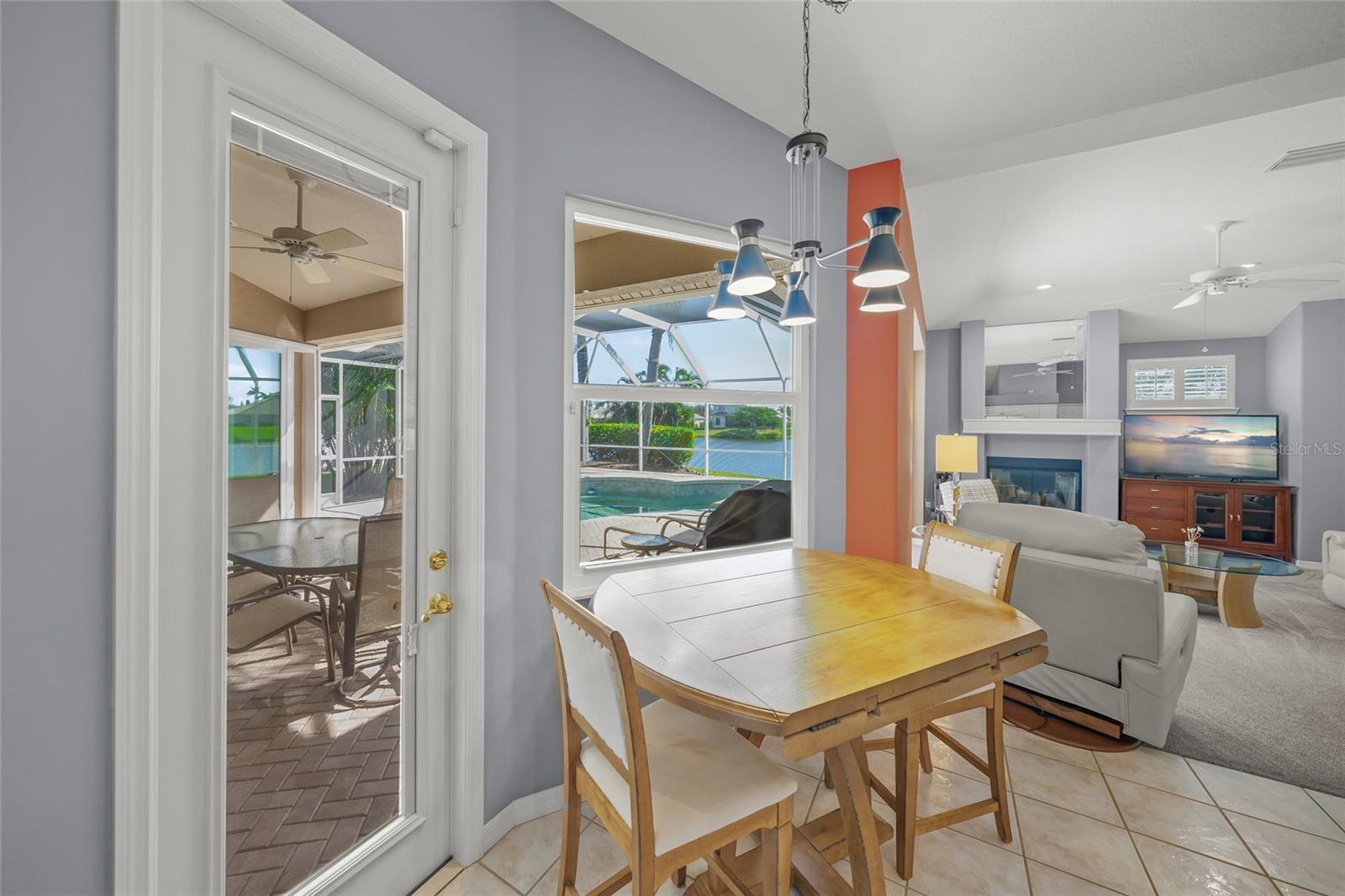 BARTON FARMS, LAUREL LAKES - Residential