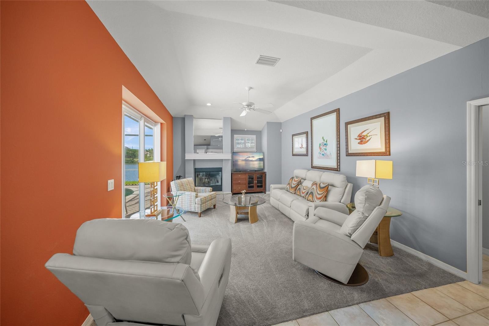 BARTON FARMS, LAUREL LAKES - Residential