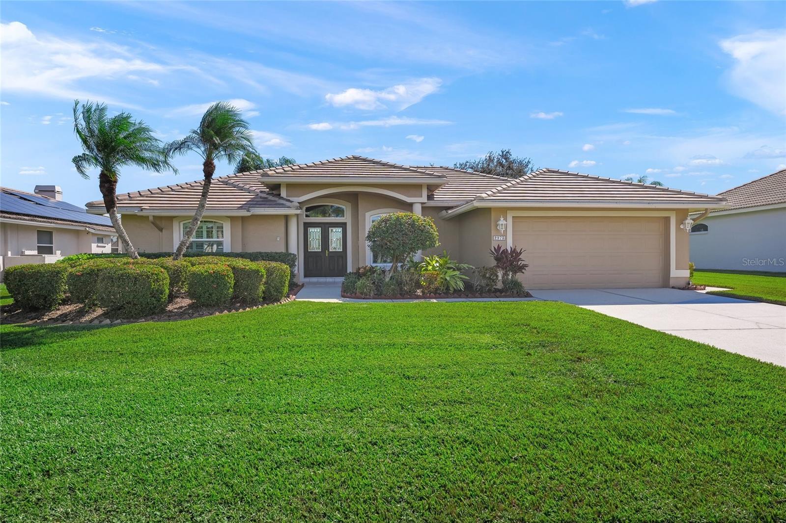 BARTON FARMS, LAUREL LAKES - Residential