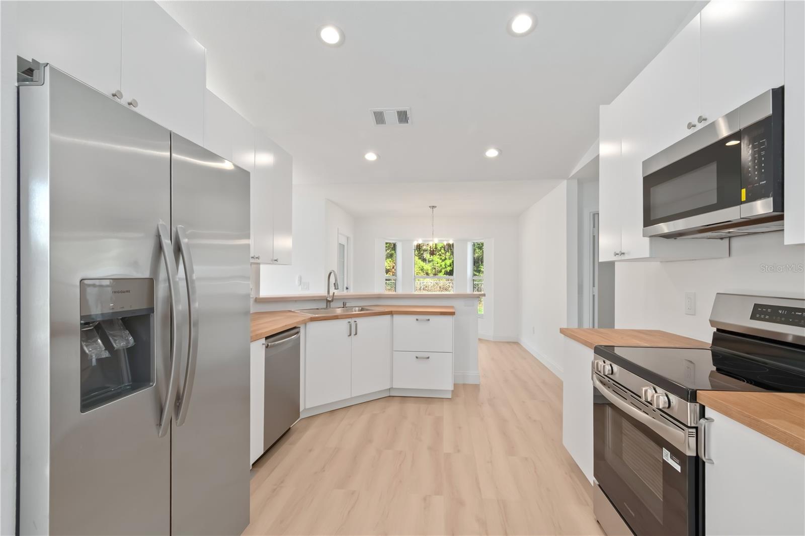 MARION OAKS UN 07 - Residential Lease