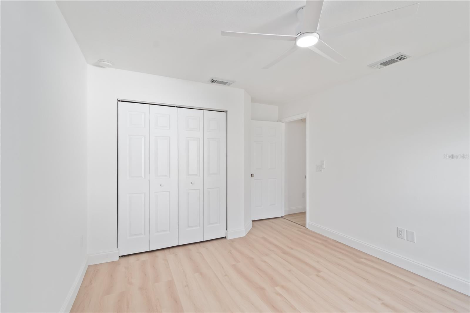 MARION OAKS UN 07 - Residential Lease