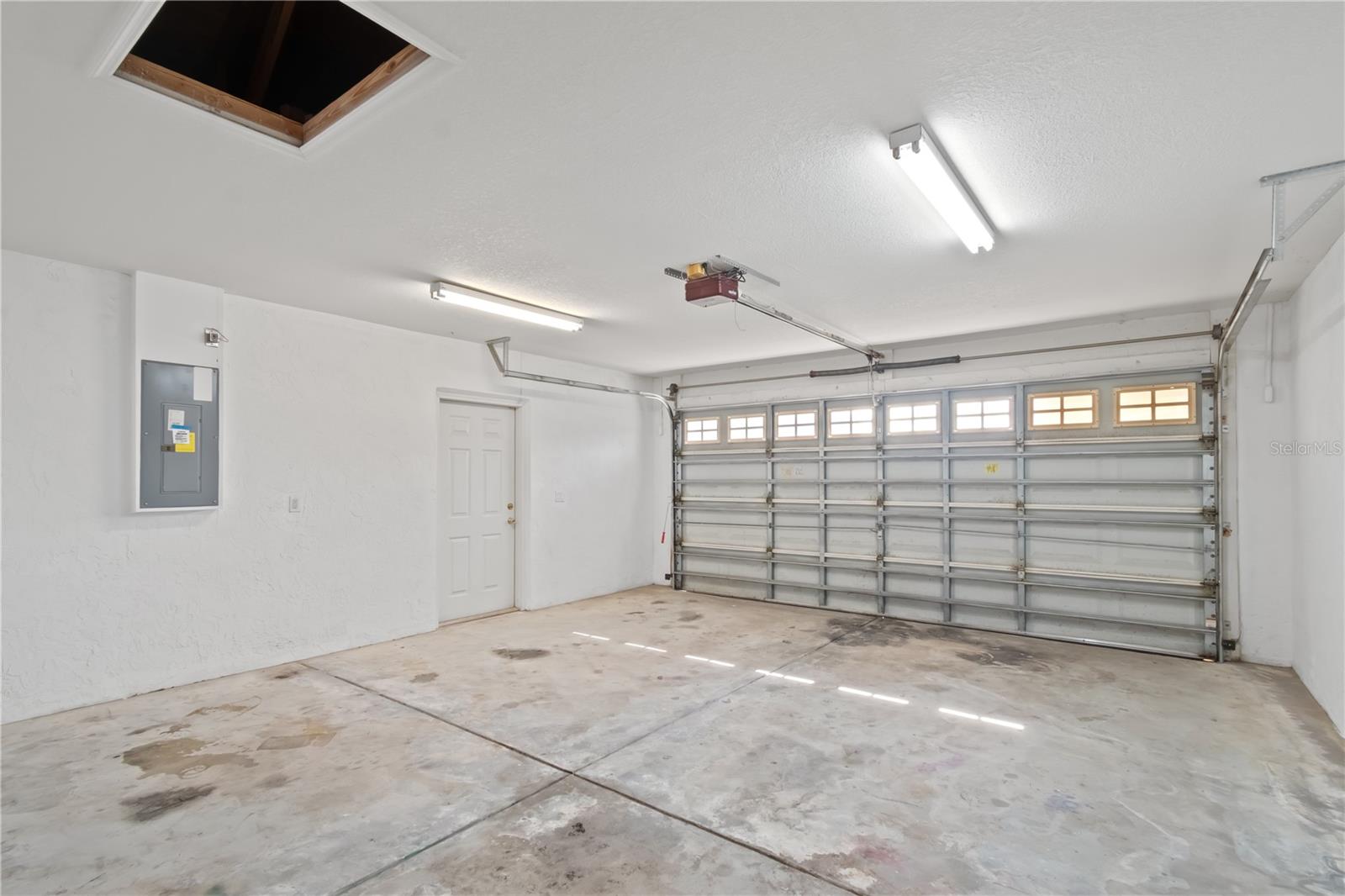 MARION OAKS UN 07 - Residential Lease