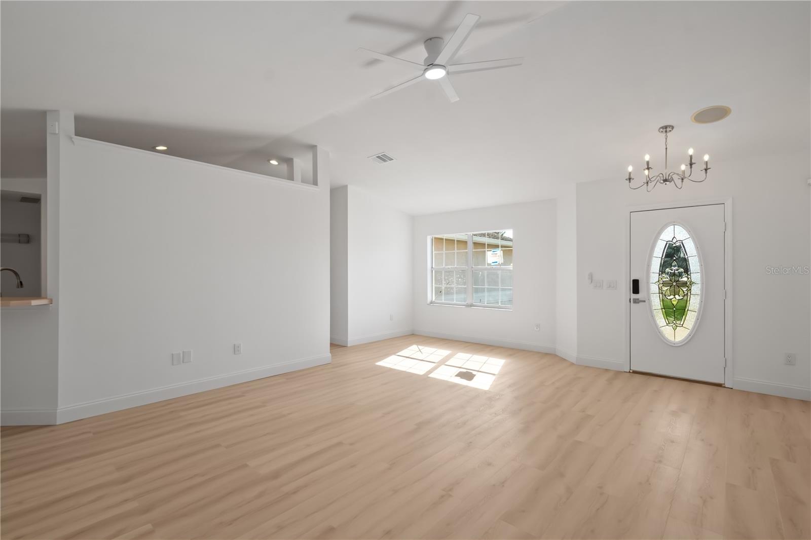 MARION OAKS UN 07 - Residential Lease