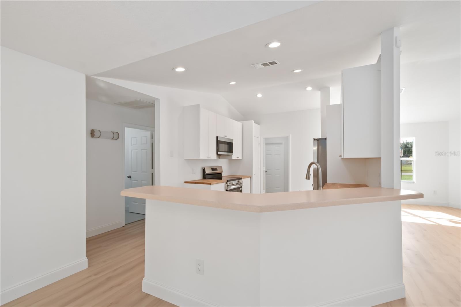 MARION OAKS UN 07 - Residential Lease