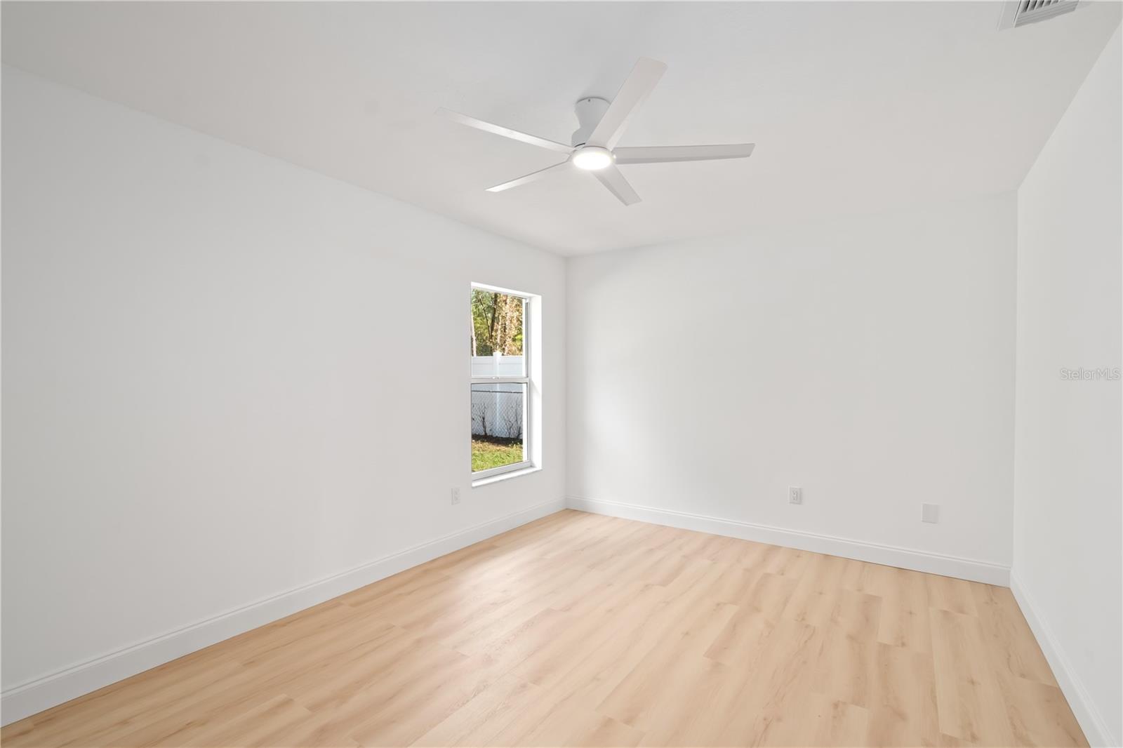 MARION OAKS UN 07 - Residential Lease