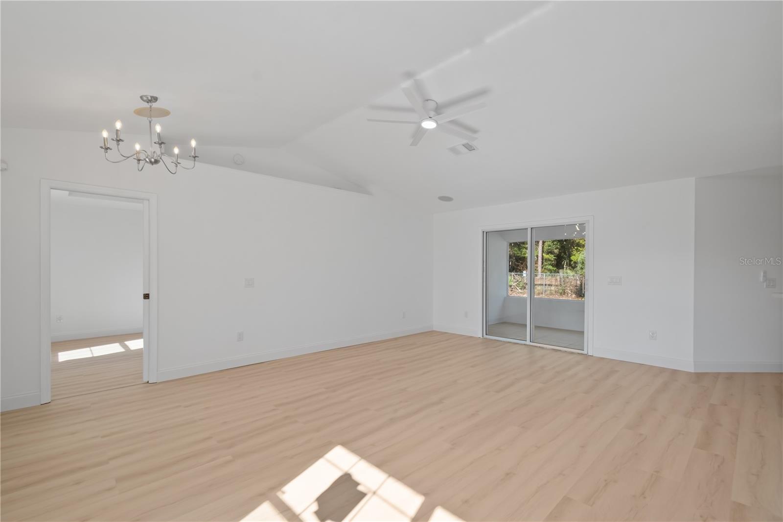 MARION OAKS UN 07 - Residential Lease