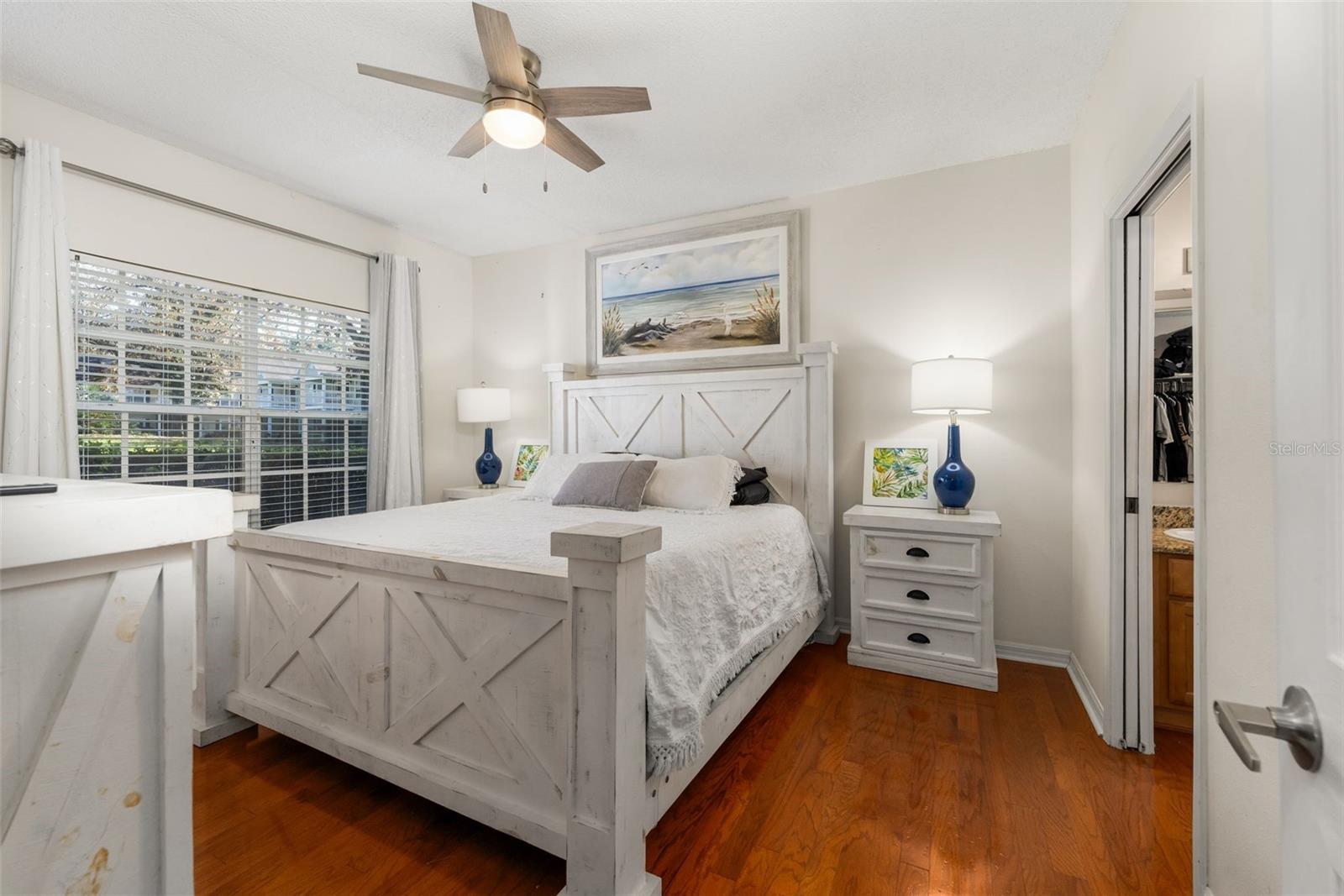 THE LINKS - Residential