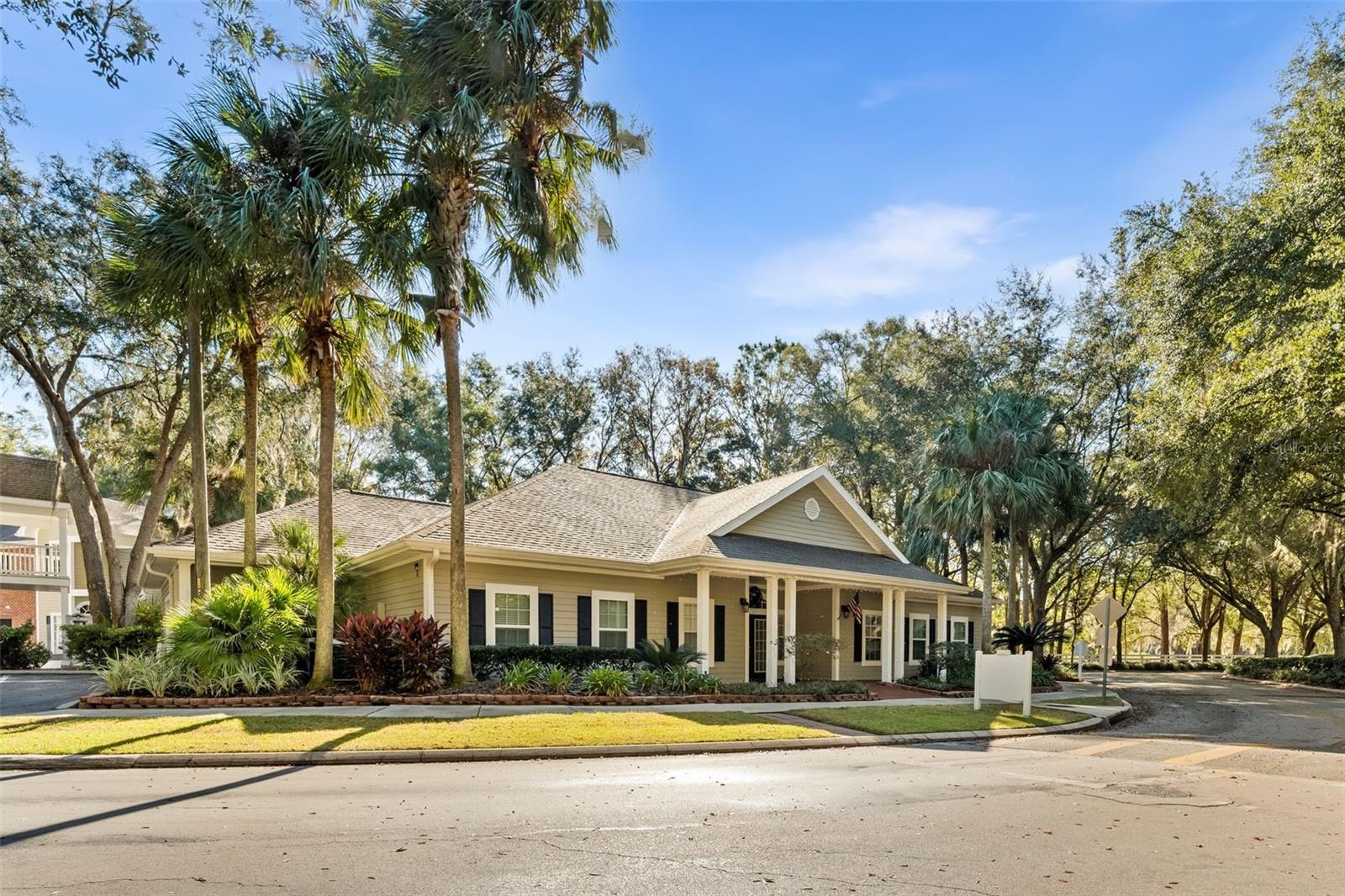 THE LINKS - Residential