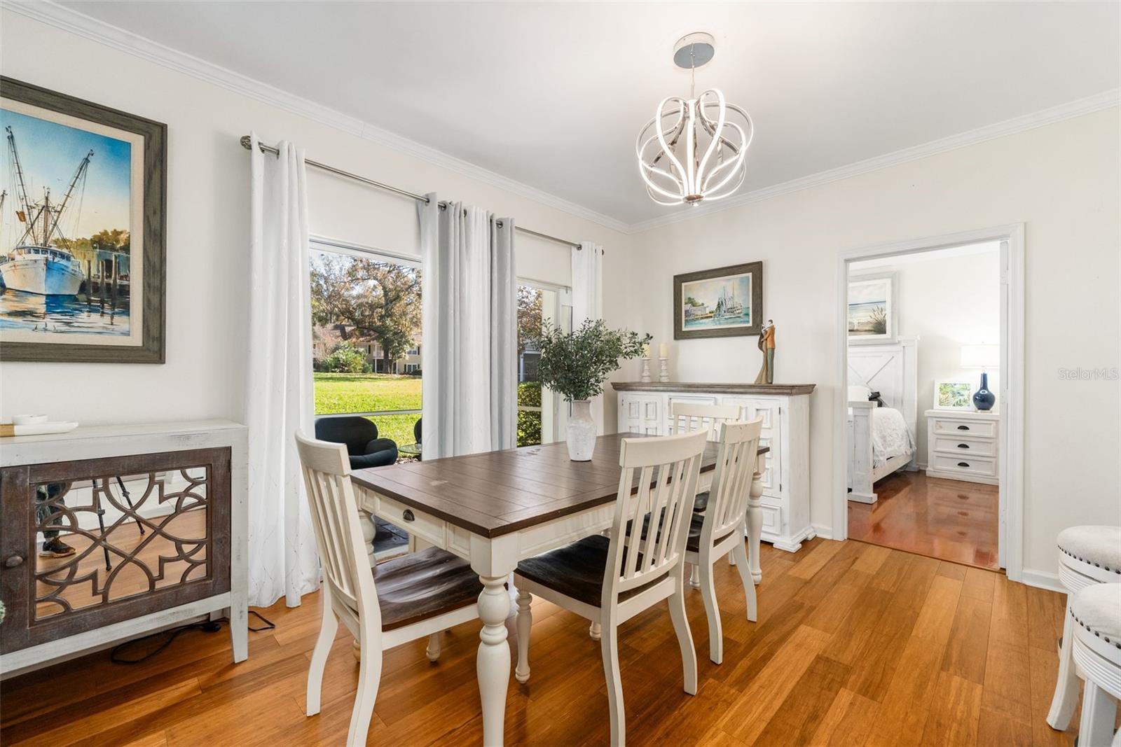 THE LINKS - Residential