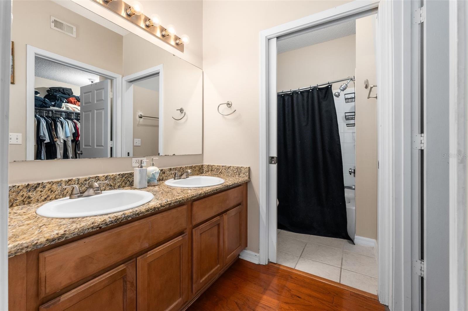 THE LINKS - Residential