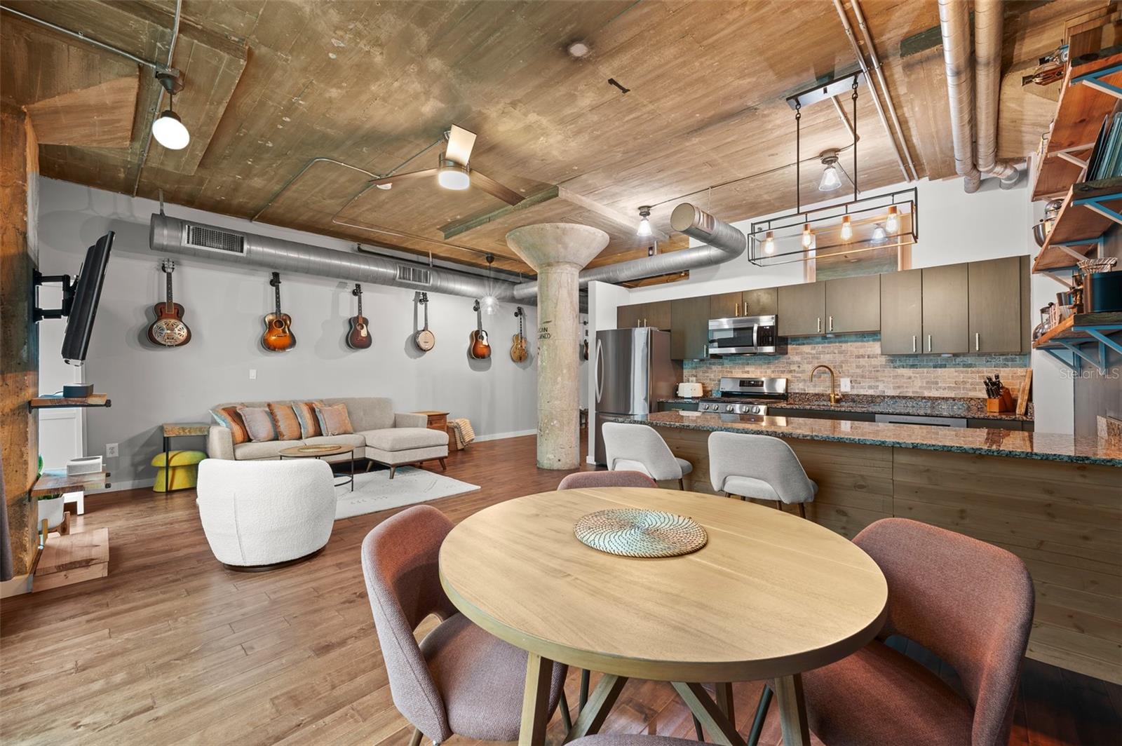 101 N 12TH STREET 206