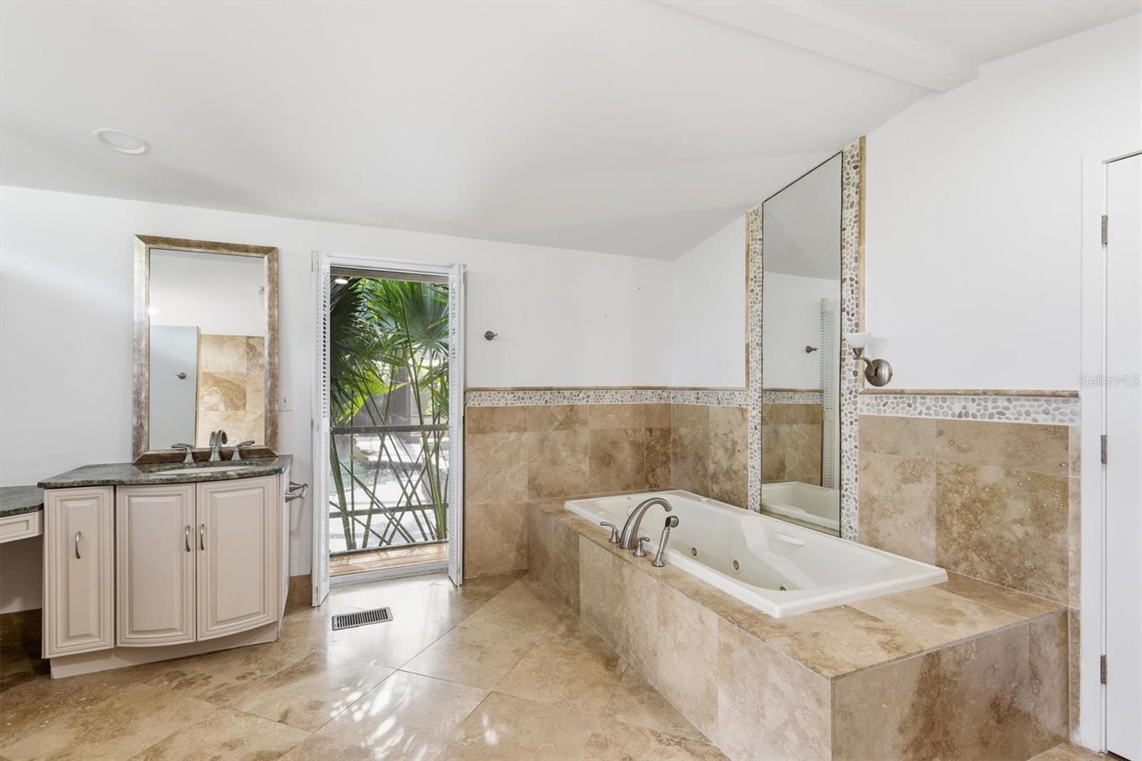 BIRD KEY SUB - Residential