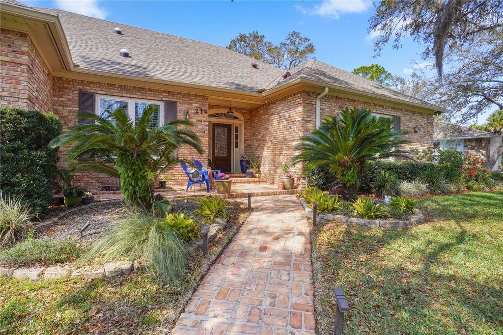 Photo of 214 Thistlewood Circle, Longwood, FL 32779 (MLS # O6389369)