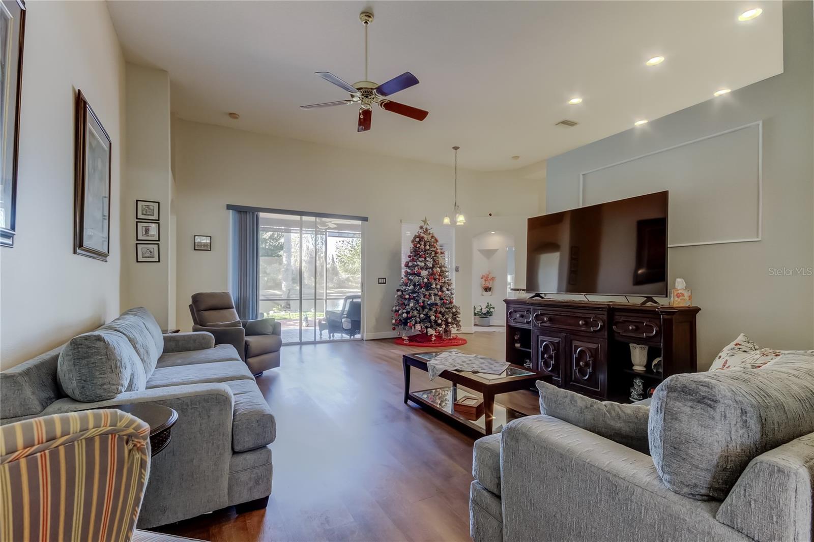 OAKSTEAD PRCL 9 & 10 - Residential