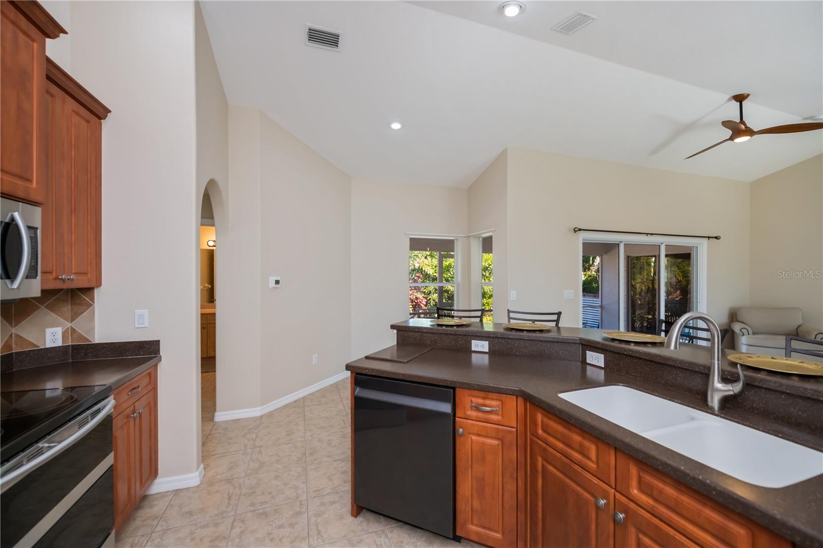 ROTONDA WEST OAKLAND HILLS - Residential