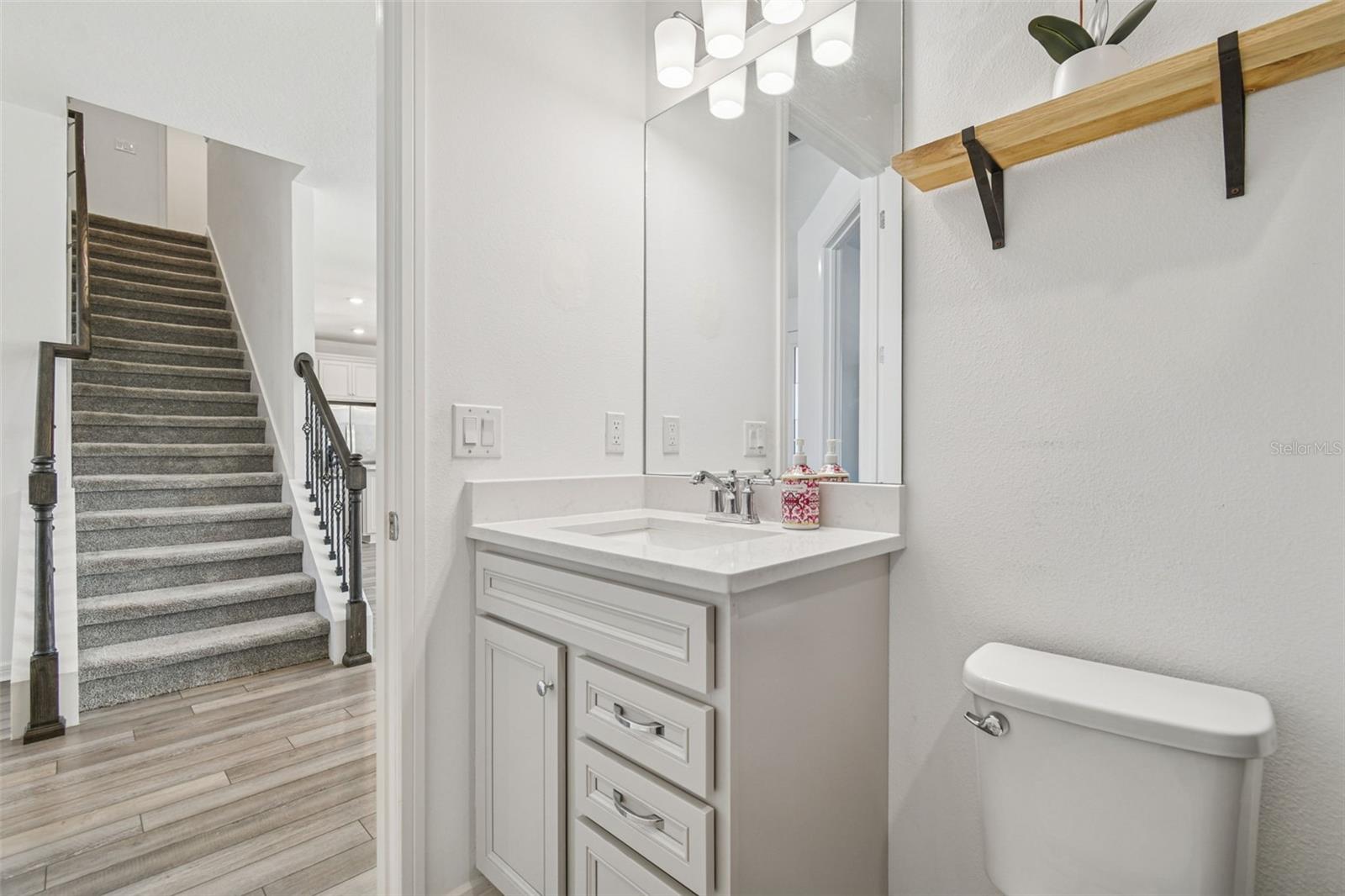 HAMMOCK CREST - Residential