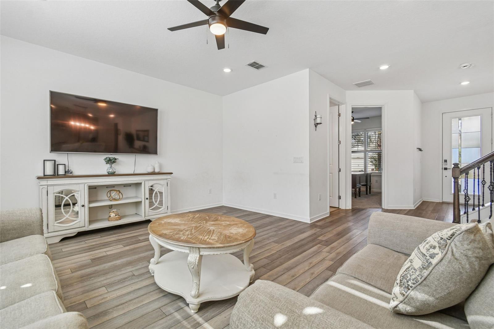 HAMMOCK CREST - Residential