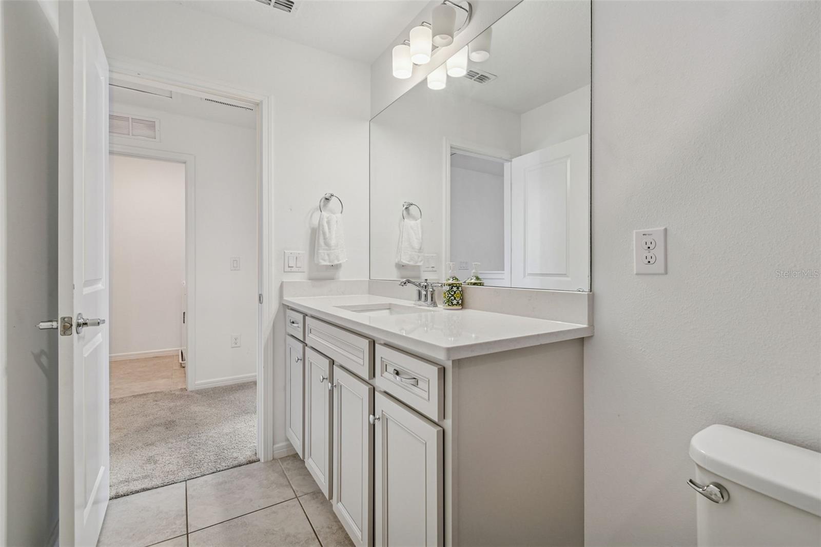 HAMMOCK CREST - Residential